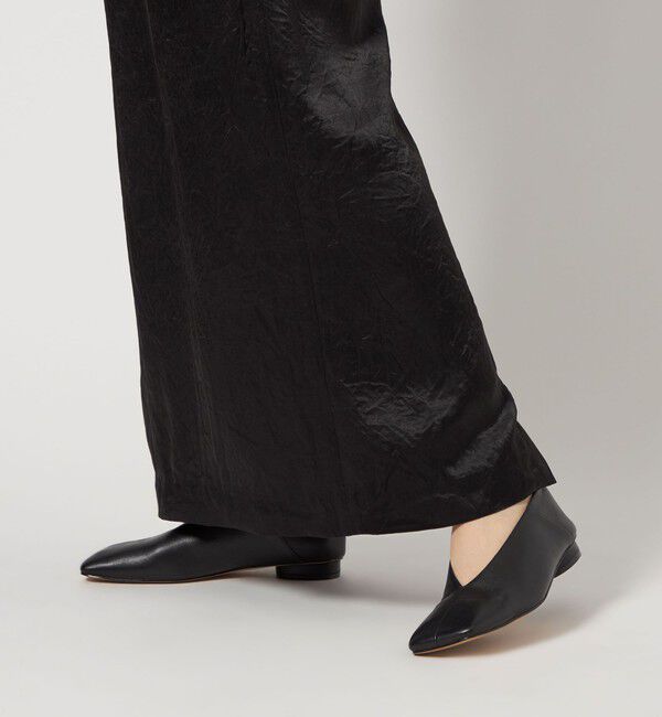 ODETTE E ODILE「オブリークスクエアトゥフラット15&darr;&uarr;」|パンプス|