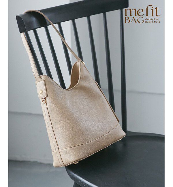 ROPE PICNIC PASSAGE「【軽量・自立】【WEB限定カラー】me fit BAG フィットワンショルダーミドルバッグ」|ショルダー・メッセンジャー|ベージュ(27)