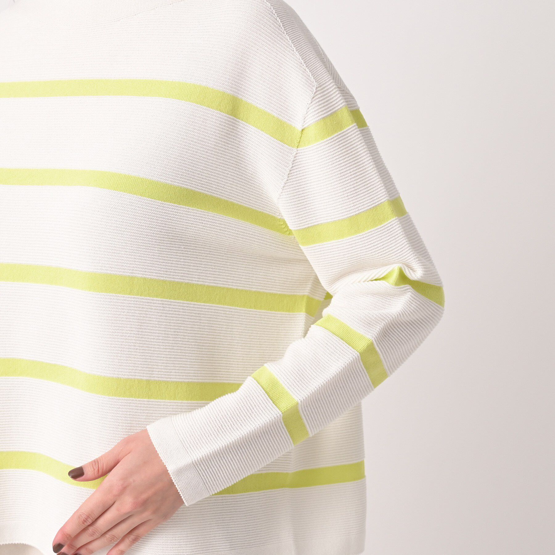 UNTITLED「【ゆったり/洗える】クロップドニットプルオーバー」|ニット・セーター|