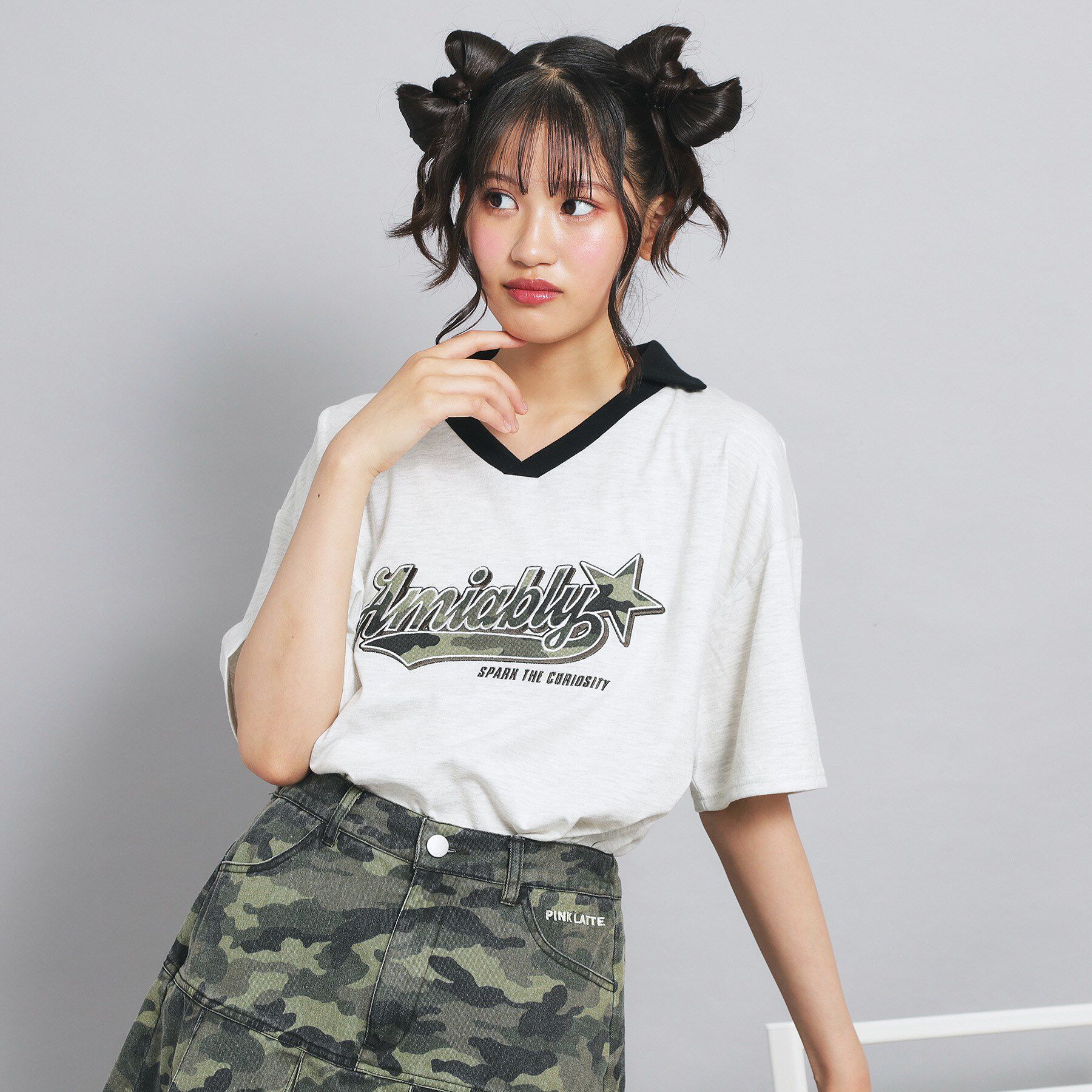 PINK-latte「Vネック衿付きアップリケビッグTシャツ」|Tシャツ・カットソー|