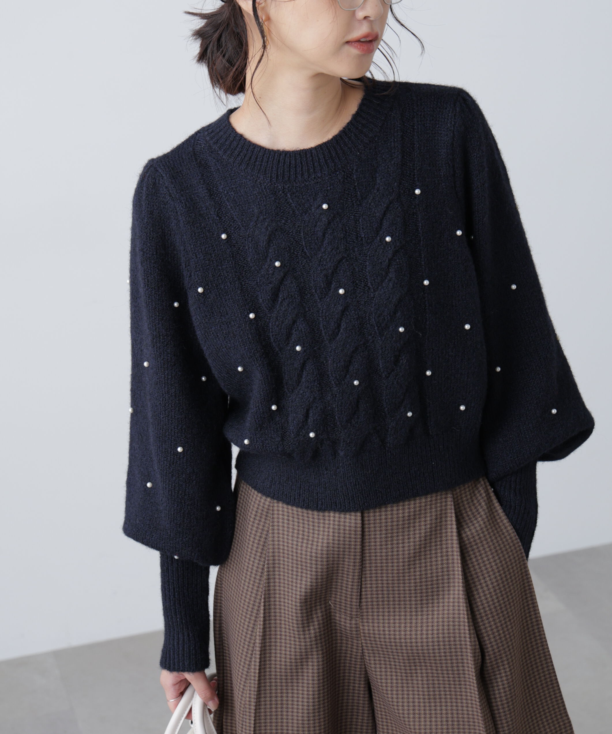  「パール付きケーブルショート丈ニット」|ニット・セーター|