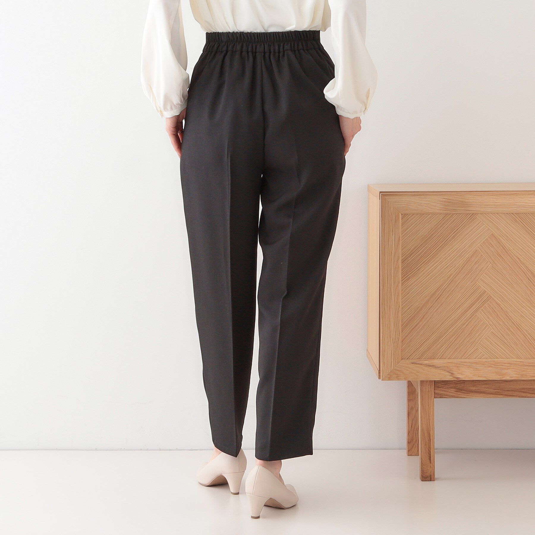 SHOO･LA･RUE「【S-LL】オフィスシーンでも活躍 タックテーパードパンツ」|その他|
