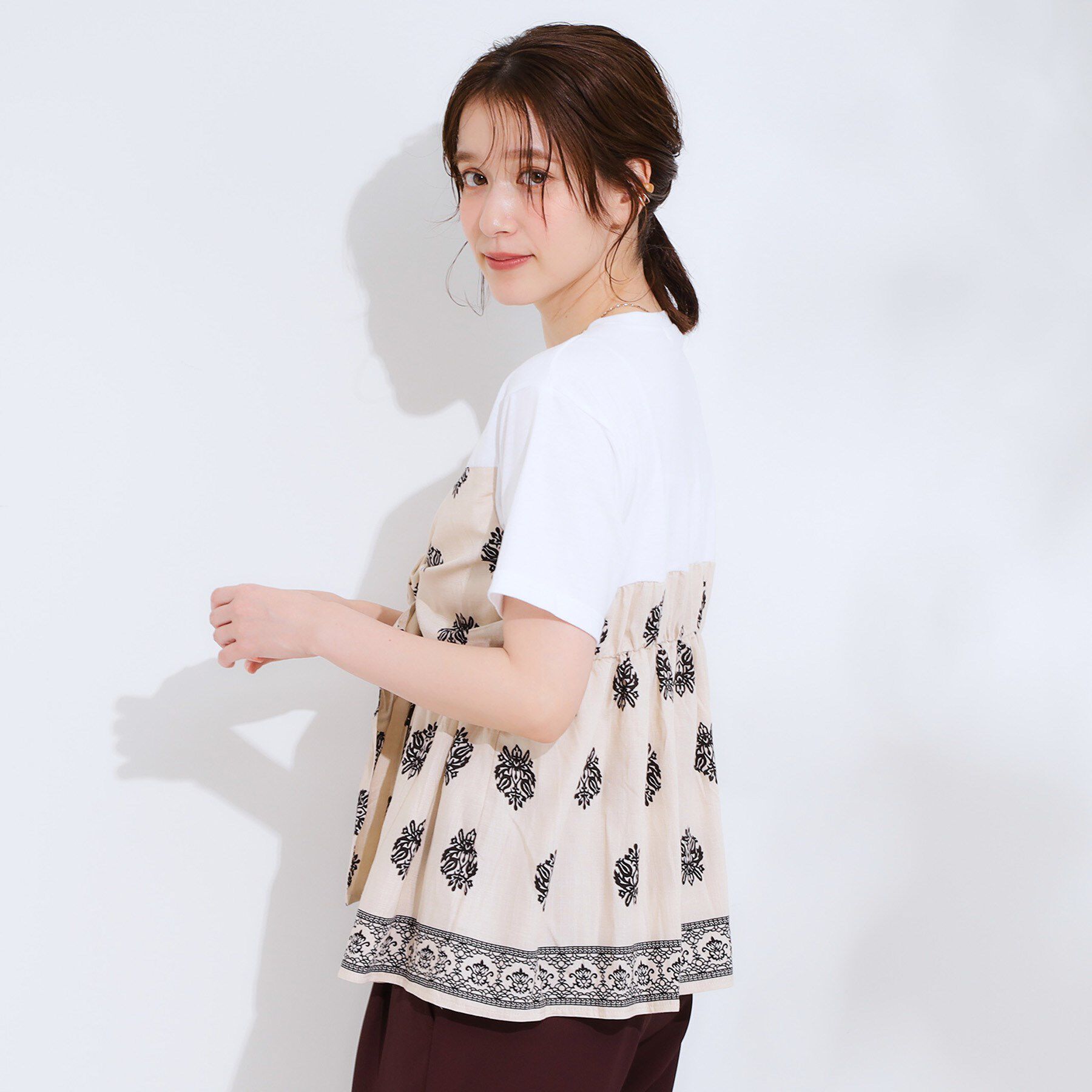 SHOO･LA･RUE「【S-LL】スカーフ巻きレイヤード風Tシャツ」|Tシャツ・カットソー|