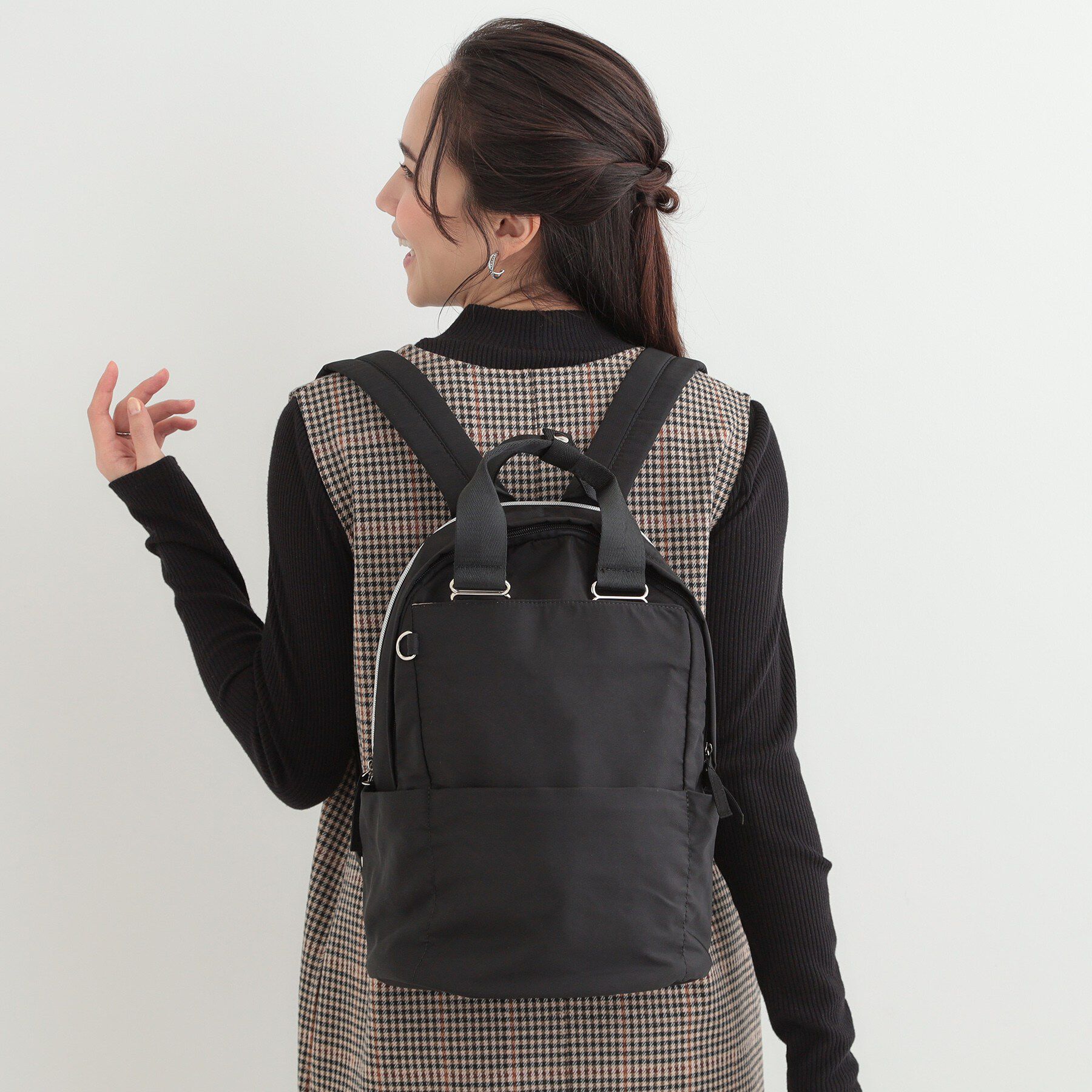 SHOO･LA･RUE「【撥水】キャリーオンラウンドリュック」|リュック|ブラック(019)