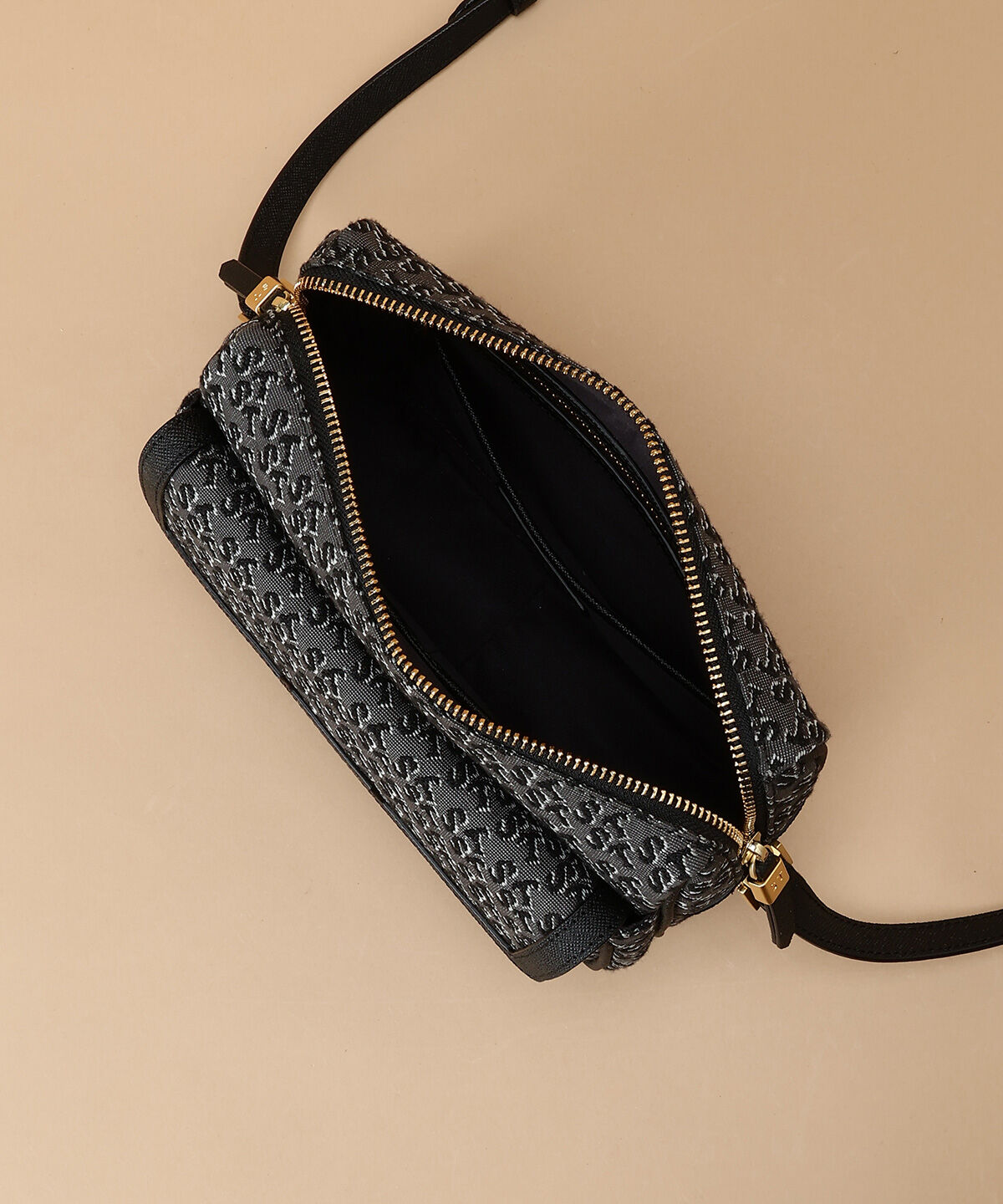 Samantha Thavasa「ST Jacquard シルエット ショルダーバッグ」|ショルダー・メッセンジャー|