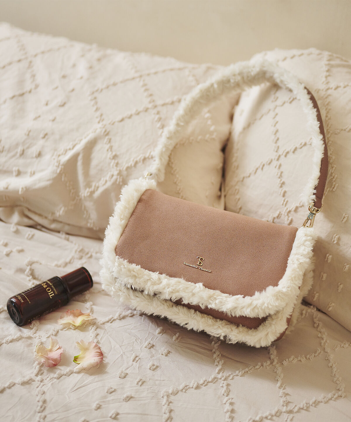 Samantha Thavasa「スウェード調ボアショルダーバッグ」|ショルダー・メッセンジャー|ﾋﾟﾝｸﾍﾞｰｼﾞｭ