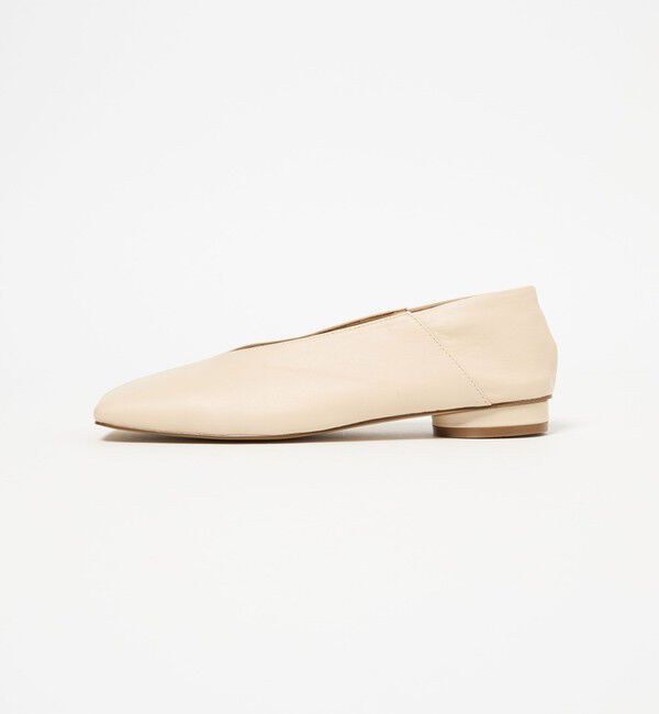 ODETTE E ODILE「オブリークスクエアトゥフラット15&darr;&uarr;」|パンプス|OFF WHITE