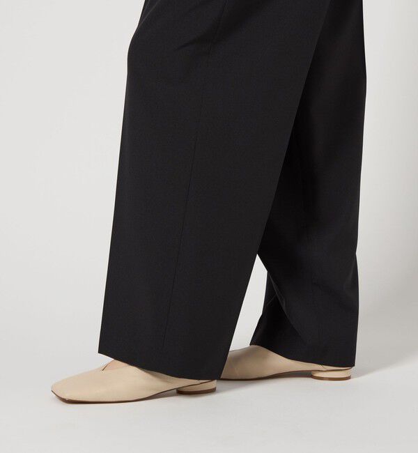 ODETTE E ODILE「オブリークスクエアトゥフラット15&darr;&uarr;」|パンプス|