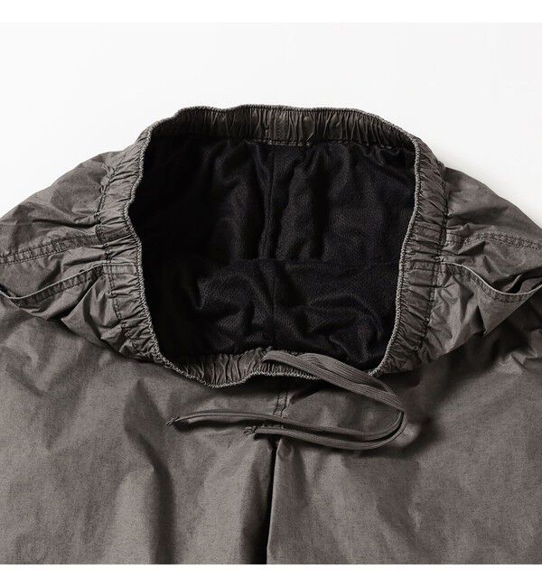 BEAMS「ワイドストレートフィット ナイロン イージーパンツ」|チノ|