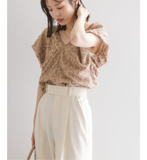 NOBLE「【洗える】レオパードジャガードデコルテVブラウス」|シャツ・ブラウス|