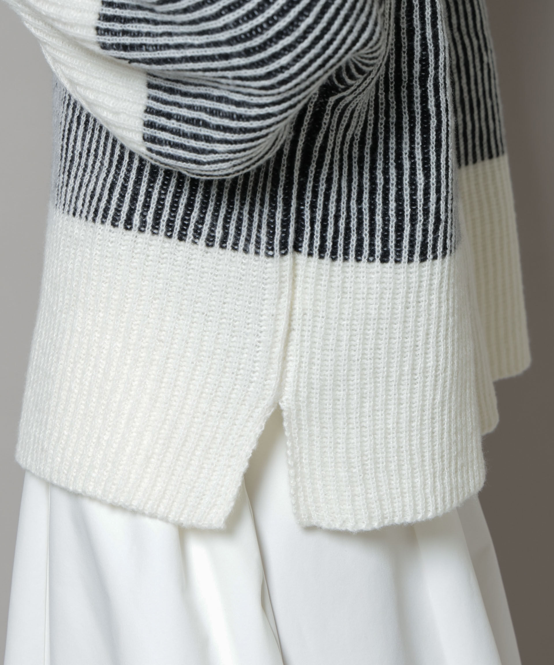 nano･universe「シャドーストライプニットプルオーバー」|ニット・セーター|