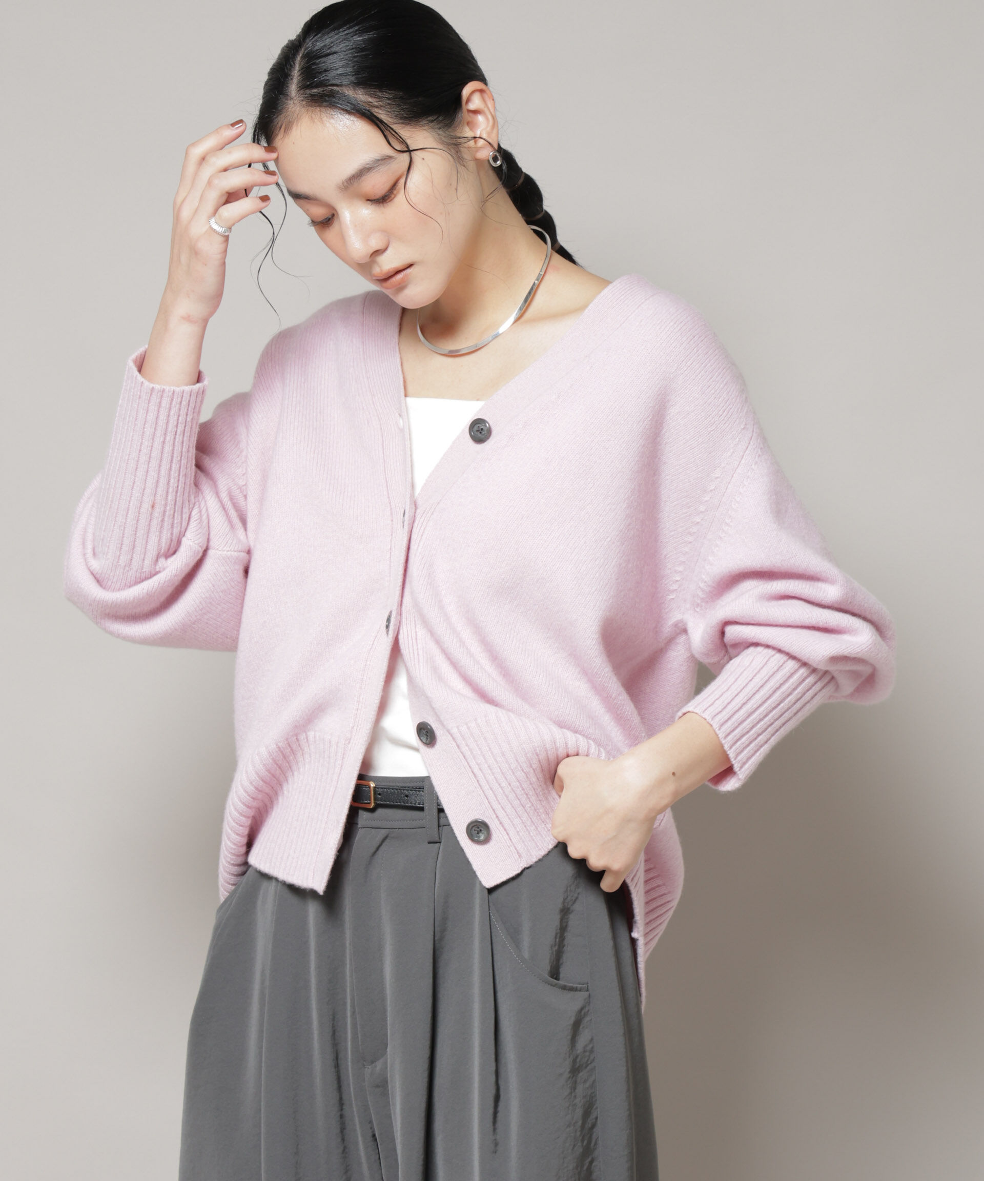 nano･universe「AQUAウールカシミヤVネックカーディガン」|ニット・セーター|