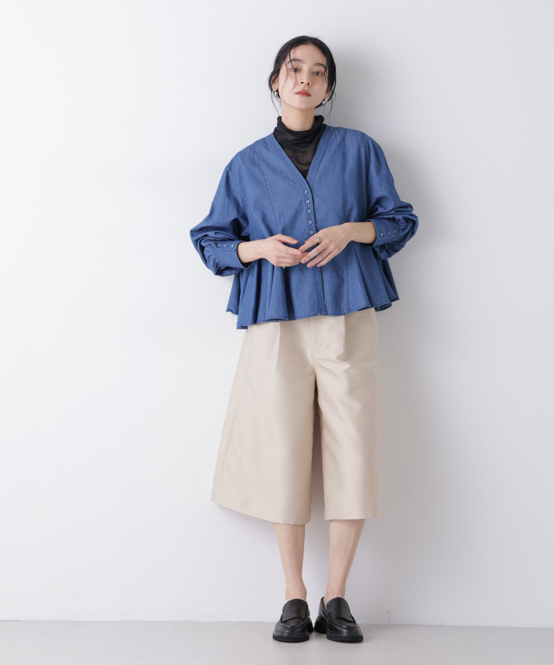 nano･universe「ライトデニムフレアブラウス」|シャツ・ブラウス|