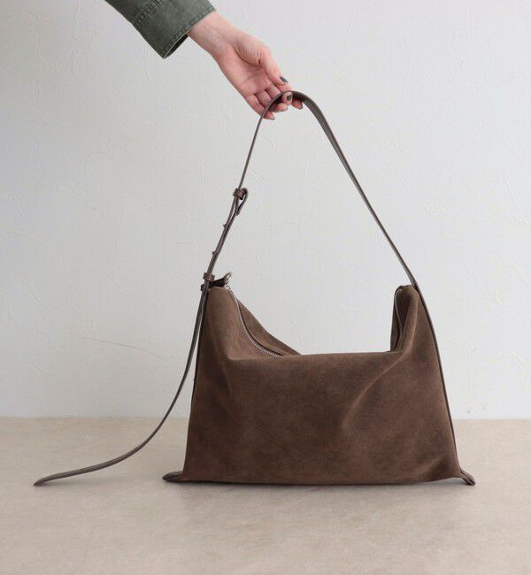 fredy emue「フェイクスエードソフトスクエアショルダーバッグ」|ショルダー・メッセンジャー|