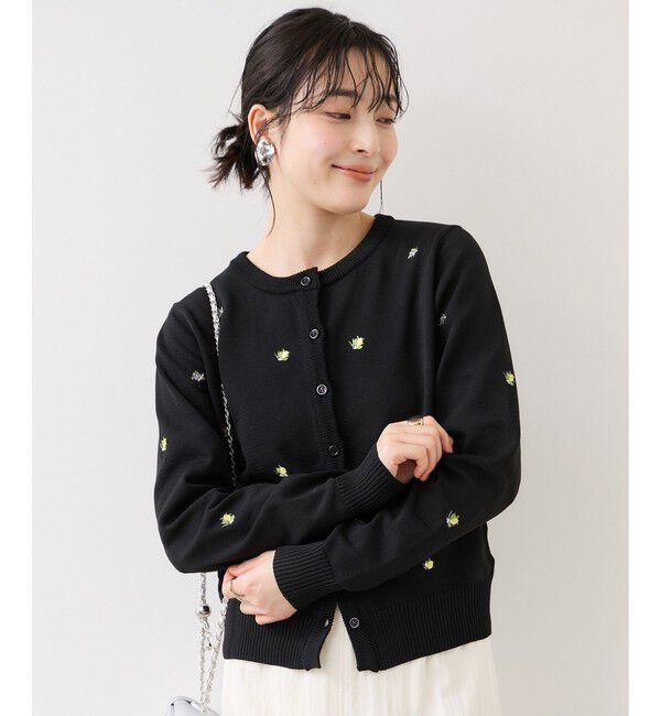 VIS「【WEB限定】フルーツ刺しゅうクルーネックカーディガン」|カーディガン|ブラック(01)