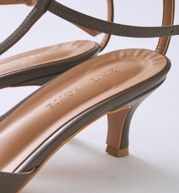  「予約【女性らしく洗練された印象に】ストラップミュール」|その他|