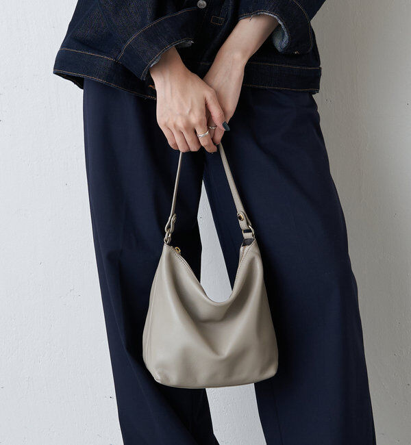  「《3/4～価格改定》ソフトレザーシンプルショルダーバッグ 」|ショルダー・メッセンジャー|