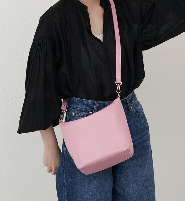  「《3/4～価格改定》ソフトレザーシンプルショルダーバッグ 」|ショルダー・メッセンジャー|