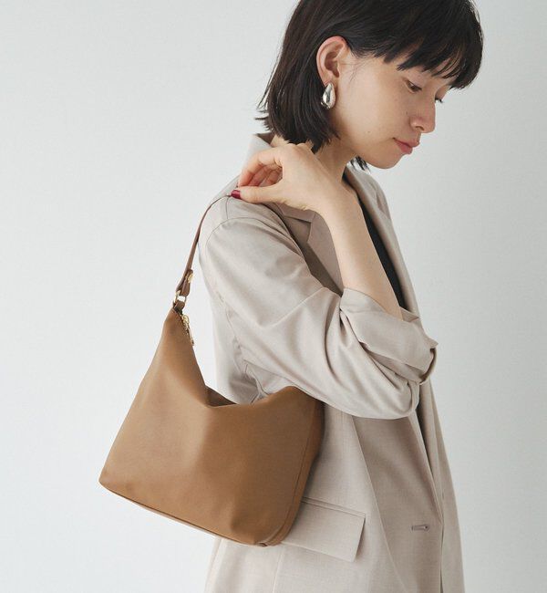  「《3/4～価格改定》ソフトレザーシンプルショルダーバッグ 」|ショルダー・メッセンジャー|