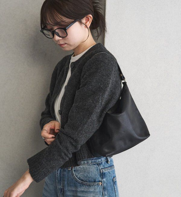  「《3/4～価格改定》ソフトレザーシンプルショルダーバッグ 」|ショルダー・メッセンジャー|