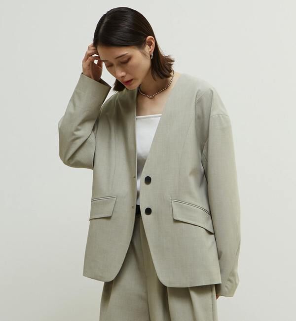 Soffitto「多機能ストレッチ素材麻混ノーカラー立体袖ジャケット」|ノーカラージャケット|