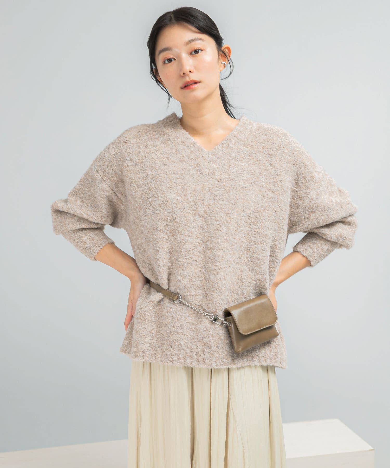 URBAN RESEARCH ROSSO「『WEB限定』Vネックカーブスリーブニット」|ニット・セーター|