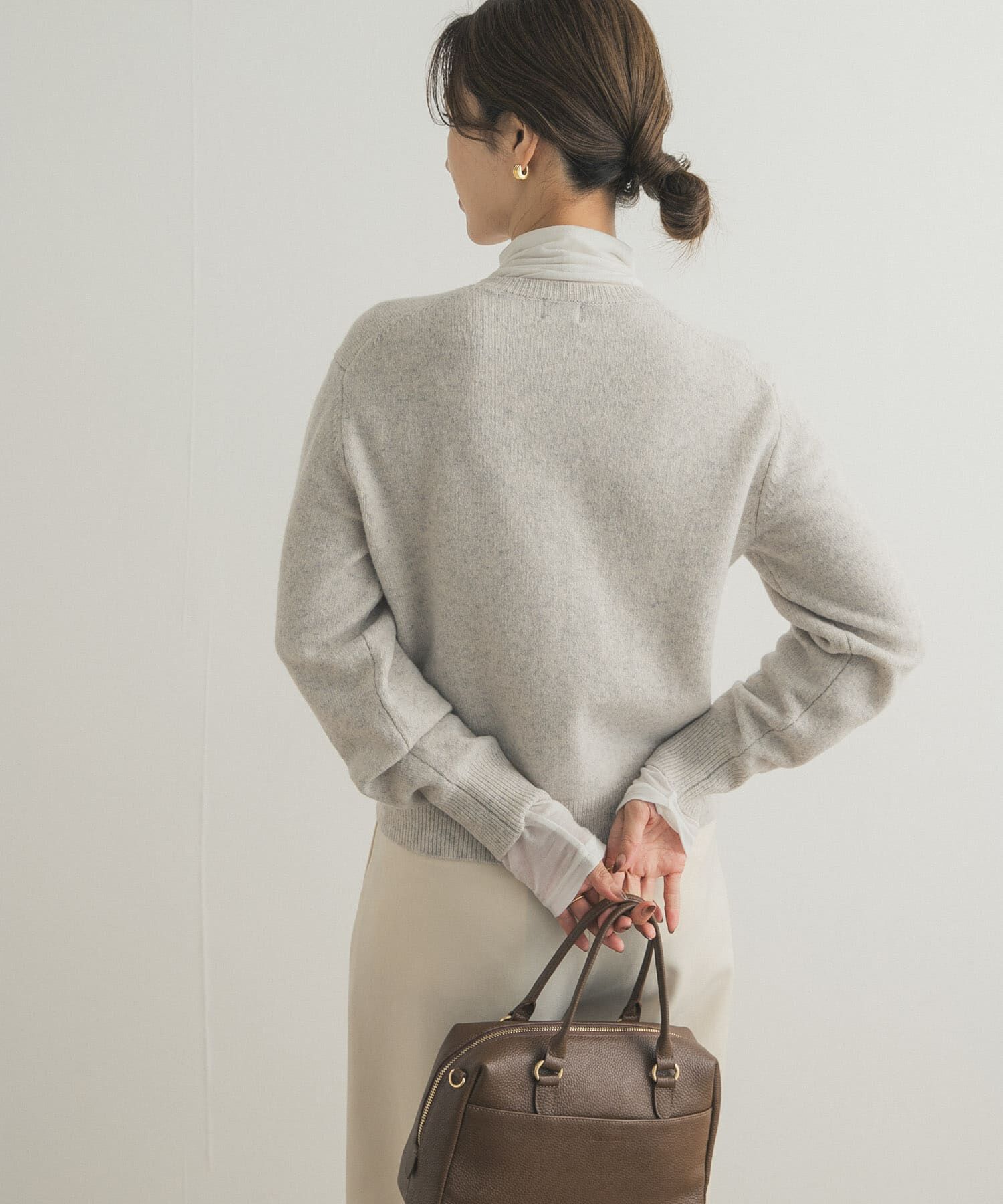 URBAN RESEARCH DOORS「ウールサテン釦コンパクトカーディガン」|カーディガン|