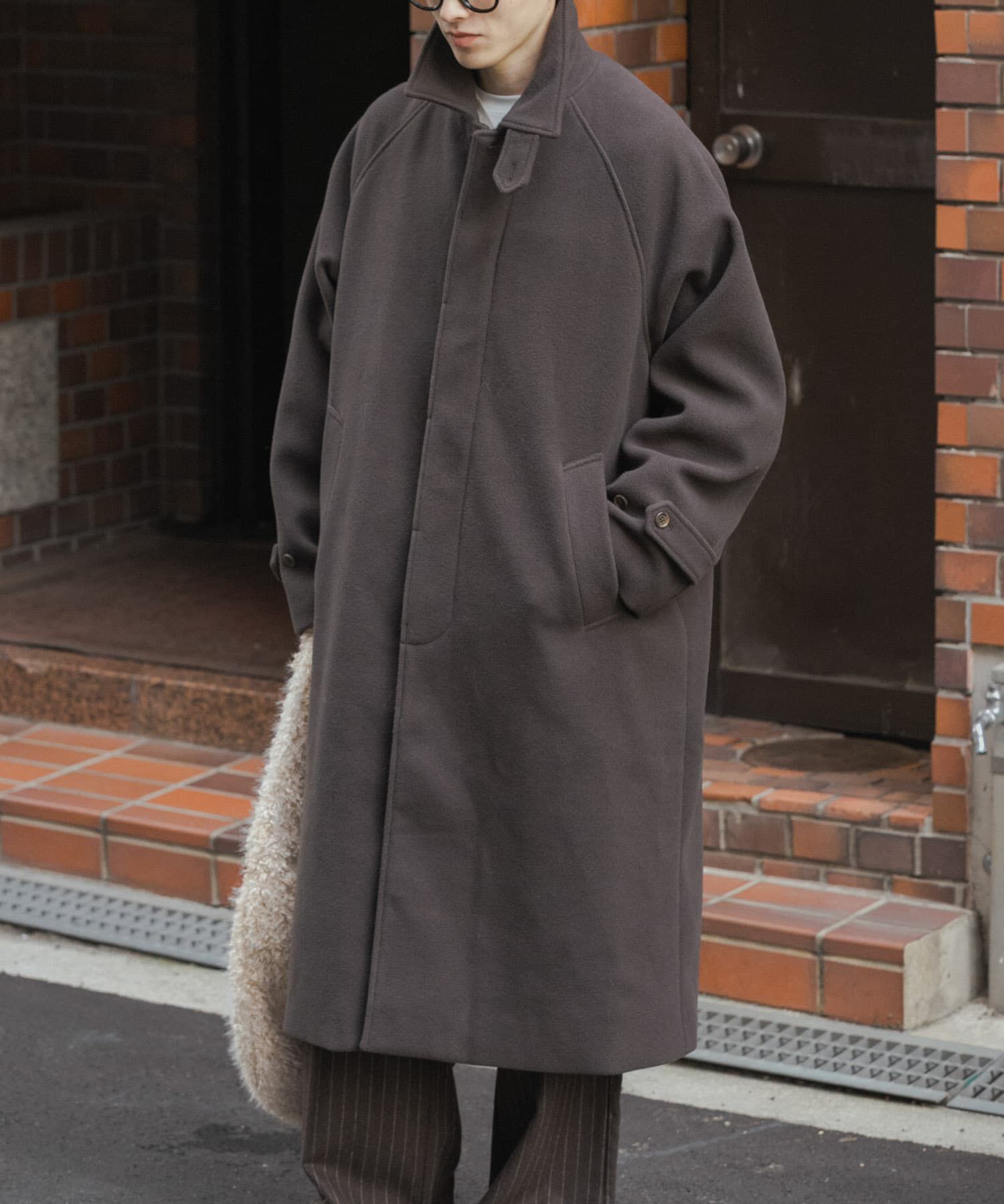 SENSE OF PLACE by URBAN RESEARCH「『ユニセックス』バルマカーンルーズコート」|ノーカラーコート|