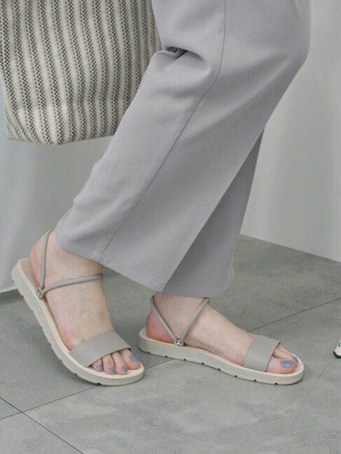 Samansa Mos2 blue「【ふっくらクッション】2wayフラットサンダル」|サンダル|グレー