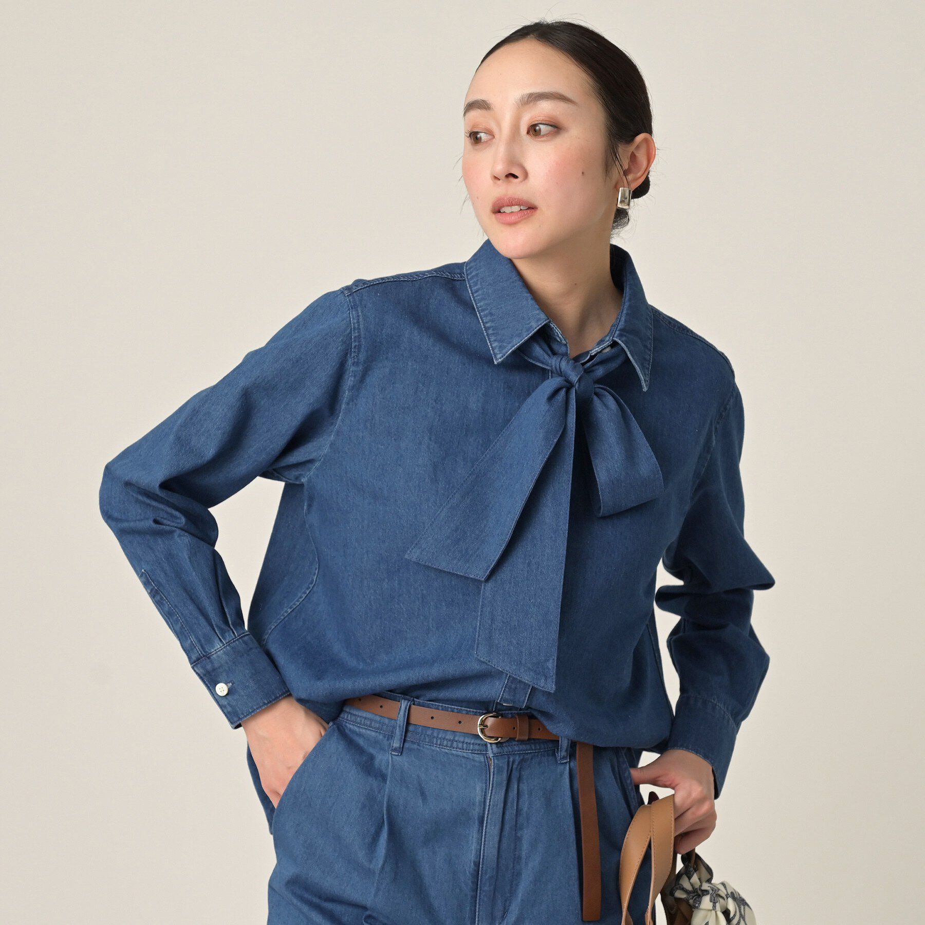 UNTITLED「ライトウェイトデニムブラウス」|シャツ・ブラウス|