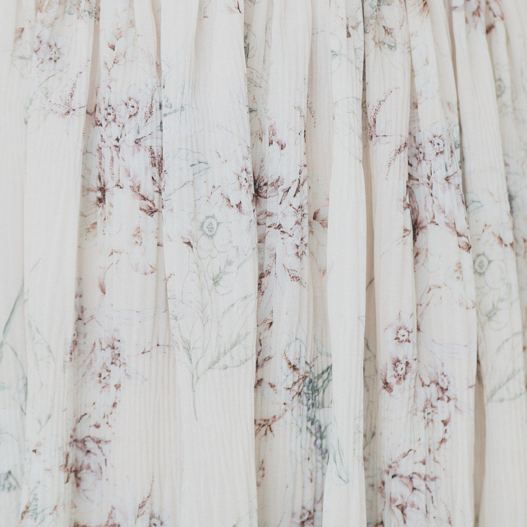 index「マジョリカフレアワンピース【洗濯機洗い可】」|ワンピース|