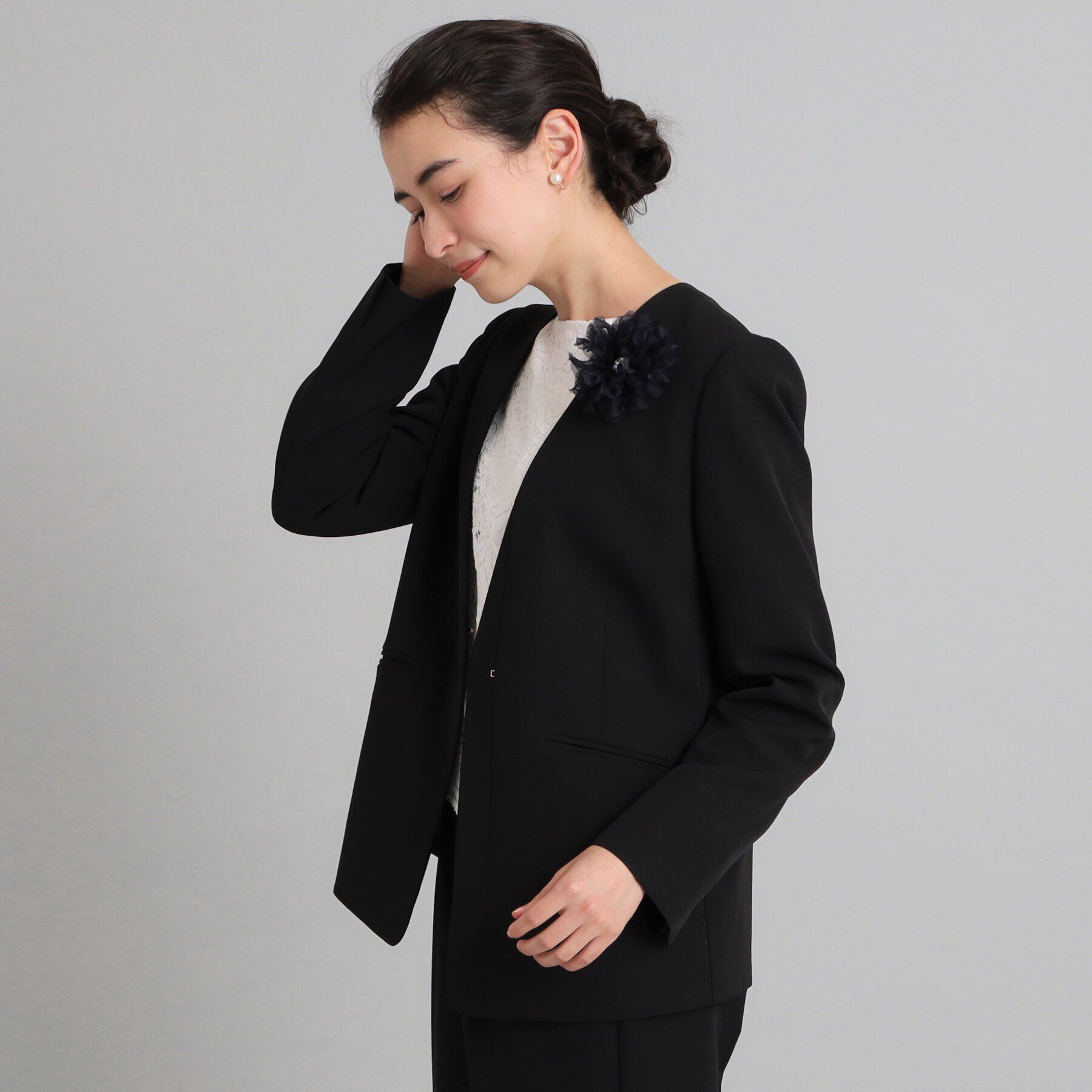 OPAQUE.CLIP「≪通勤・セレモニー/セットアップ対応≫ Vネックジャケット/ダブルクロス【洗濯機洗い可】」|ノーカラージャケット|ブラック(019)