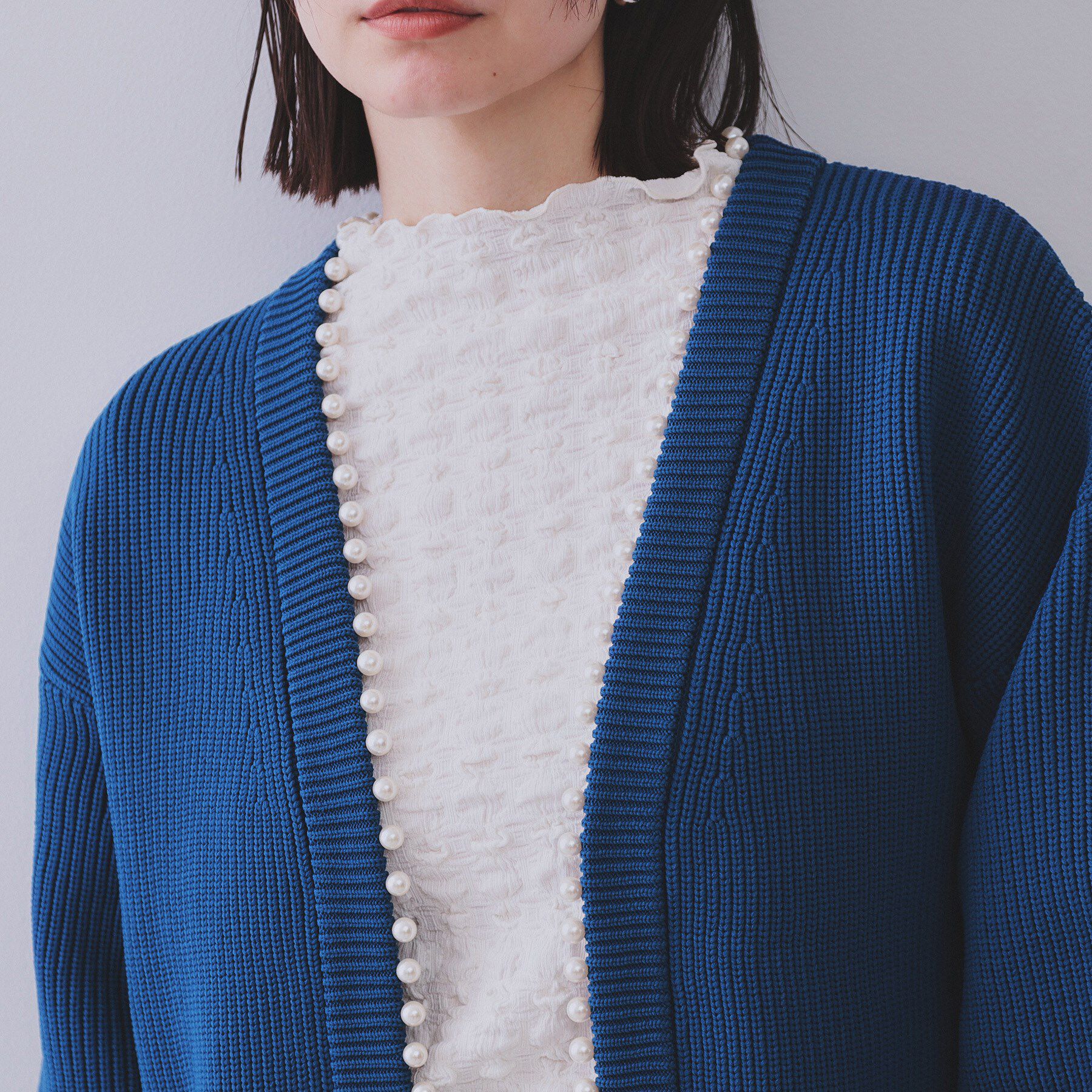 OPAQUE.CLIP「パール調ボタン付ニットカーディガン【洗濯機洗い可】」|カーディガン|