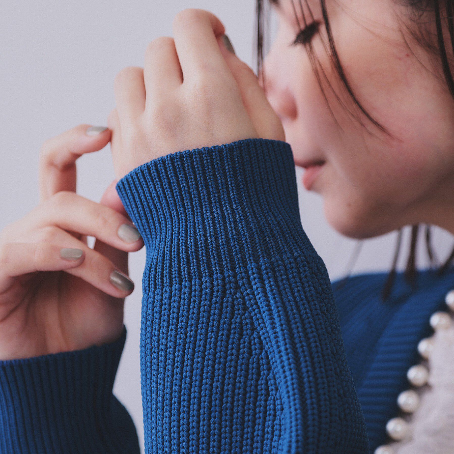 OPAQUE.CLIP「パール調ボタン付ニットカーディガン【洗濯機洗い可】」|カーディガン|