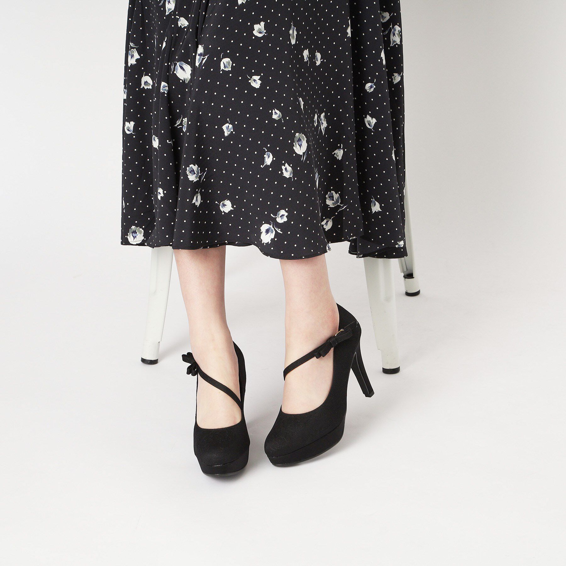 ESPERANZA「斜めストラップ厚底リボンパンプス 結婚式二次会 パーティー 24SS」|パンプス|