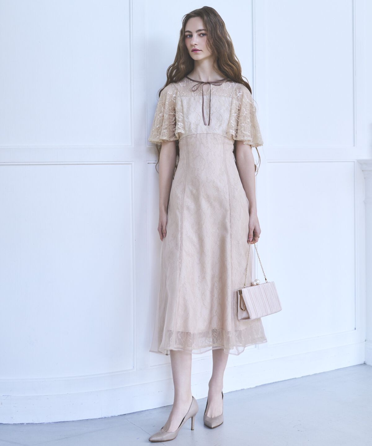 アンドクチュール「レースオーバーオーガンレイヤードレス」|ドレス|ベージュ