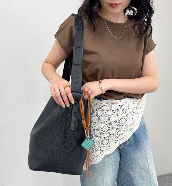 fredy emue「FRロゴ＆タッセルレザーチャーム」|チャーム・キーホルダー|