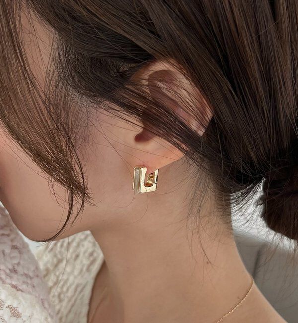  「〈GOLDY/ゴールディ〉スクエアワンタッチピアス」|リング|