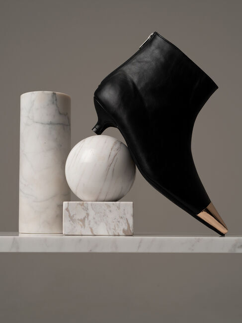 Te chichi「ポインテッドメタルフラットブーツ」|ショートブーツ|