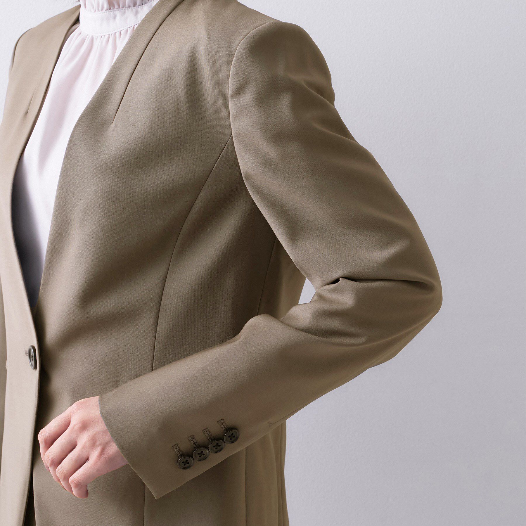 UNTITLED「【仕事着/スーツ】プレミアムカラーレスジャケット」|ノーカラージャケット|