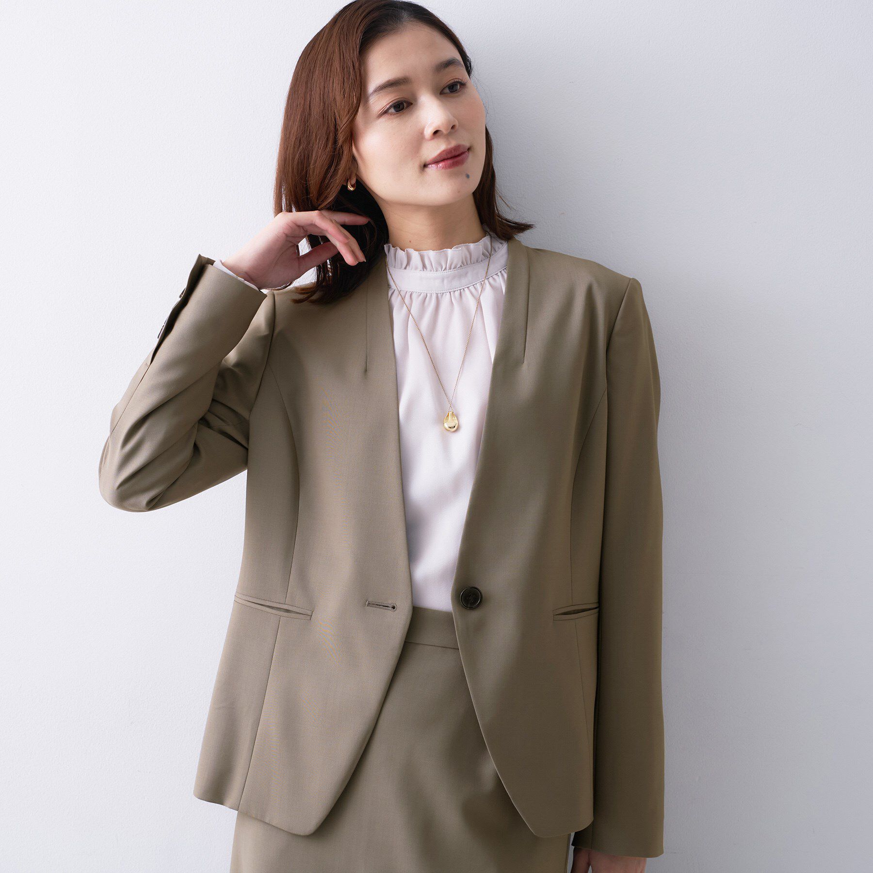 UNTITLED「【仕事着/スーツ】プレミアムカラーレスジャケット」|ノーカラージャケット|ピンクベージュ(05