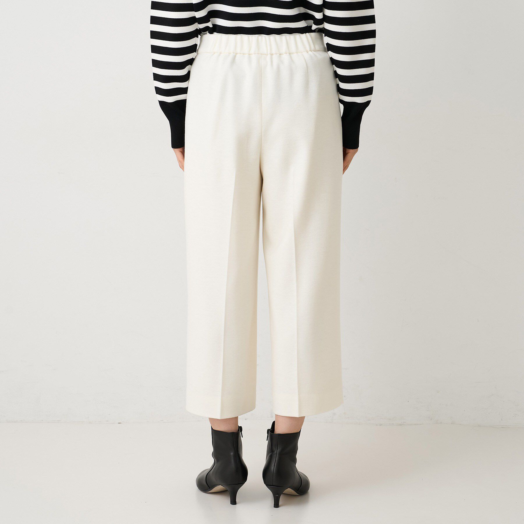 UNTITLED「【後ろウエストゴム】ミルドスムースクロップドワイドパンツ」|その他|