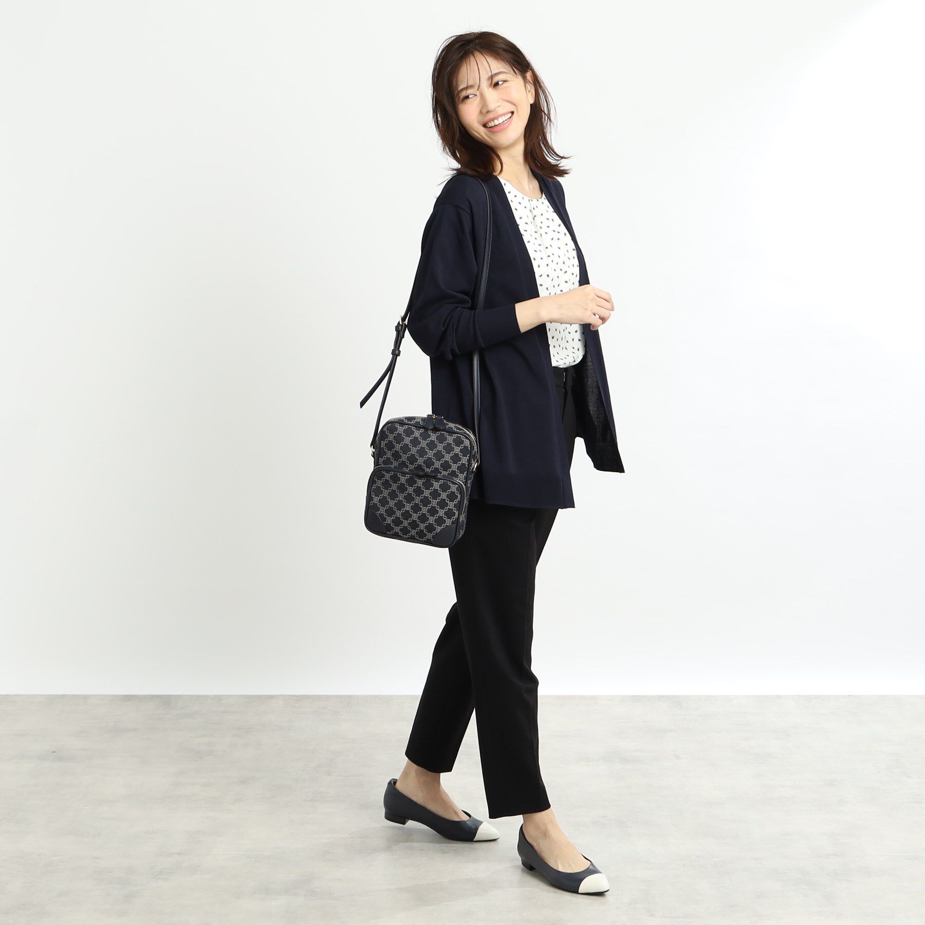 Reflect「【夏SALE／長財布も入る！】ジャカードショルダーバッグ」|ショルダー・メッセンジャー|