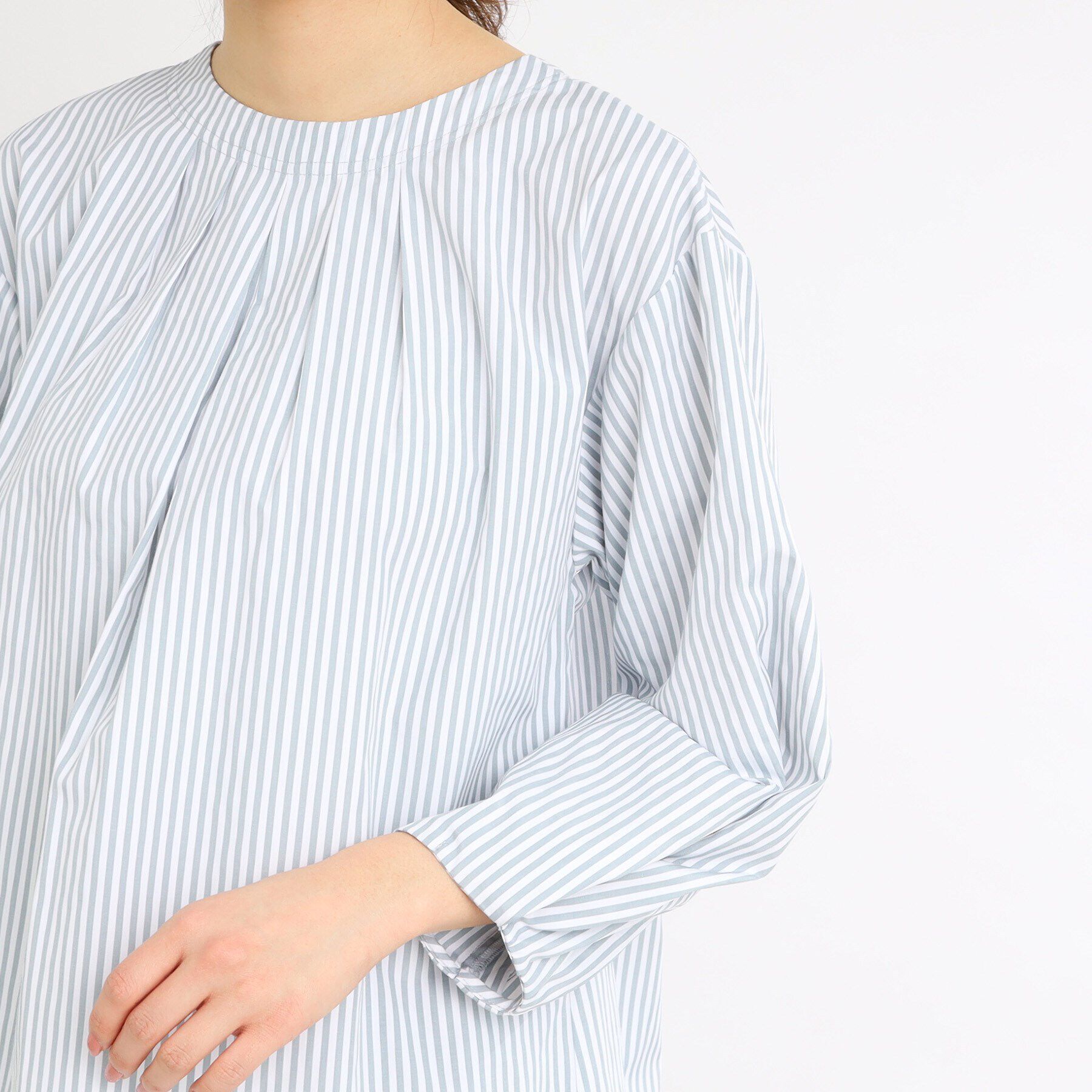 Reflect「【夏SALE／E‐QUALITY／手洗い可】タックディティールブラウス」|シャツ・ブラウス|