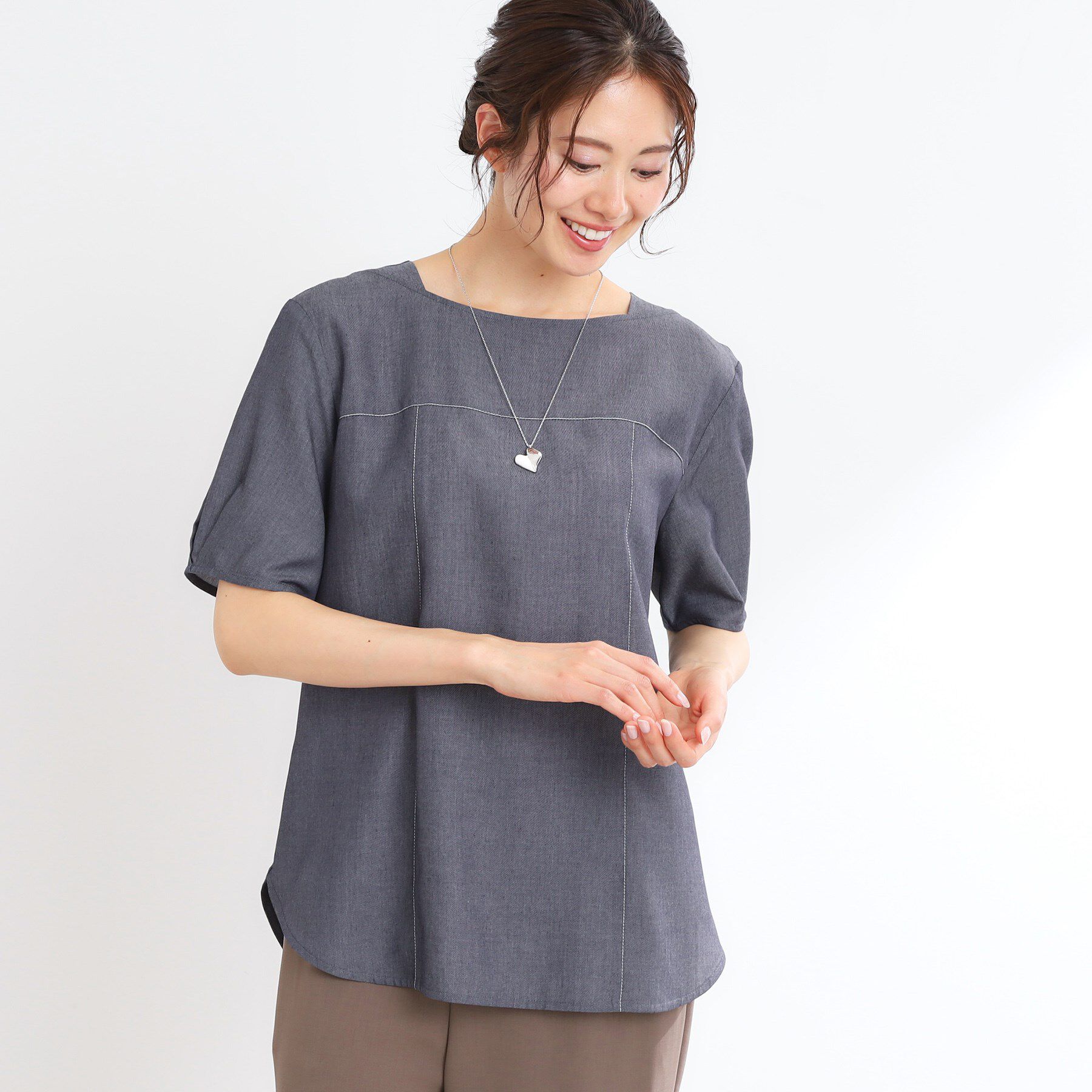 Reflect「【マシンウォッシュ可】デニム調プルオーバーブラウス」|シャツ・ブラウス|