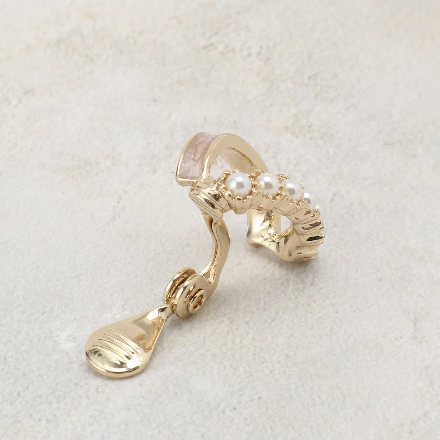 grove「痛くなりにくいエポオーバルイヤリング」|イヤリング|