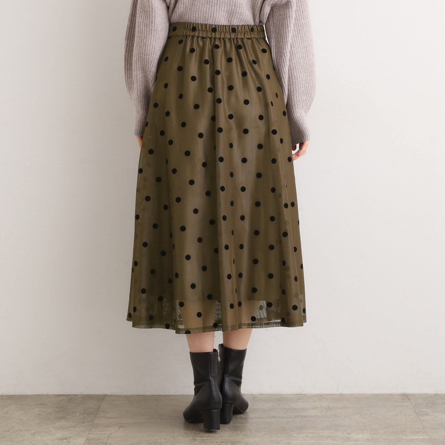 grove「甘さを抑えて、品よく華やぐ　メッシュフロッキードットスカート」|スカート|