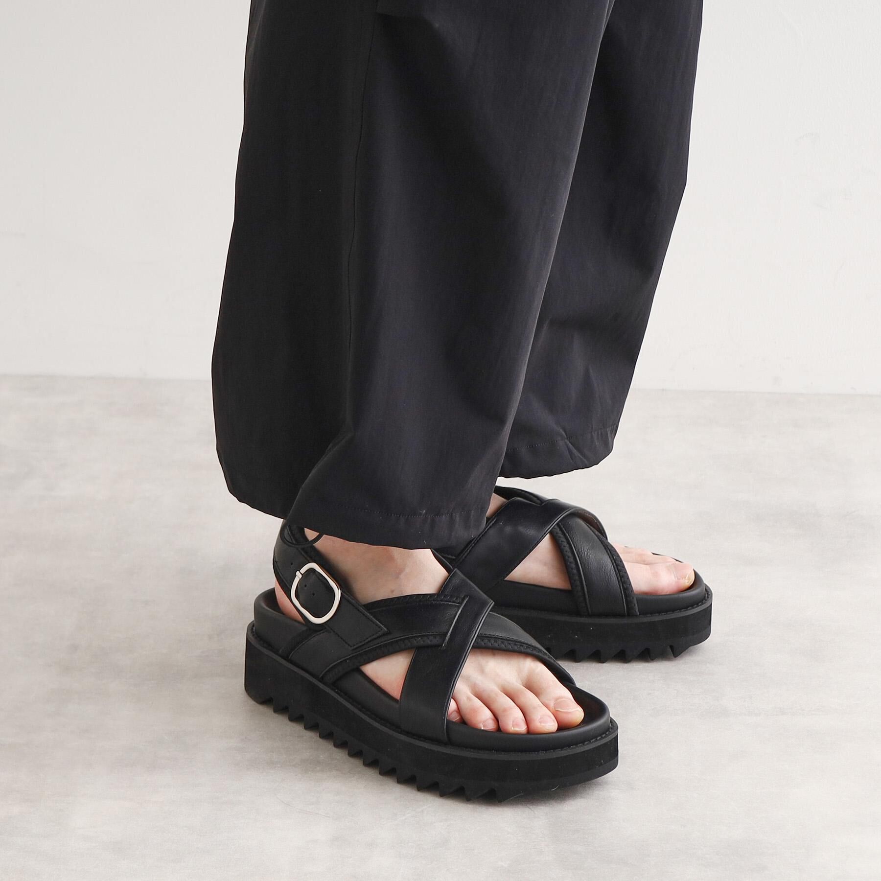 tk.TAKEO KIKUCHI「身長＋4.2cmアソートシャークソールボリュームサンダル」|サンダル|