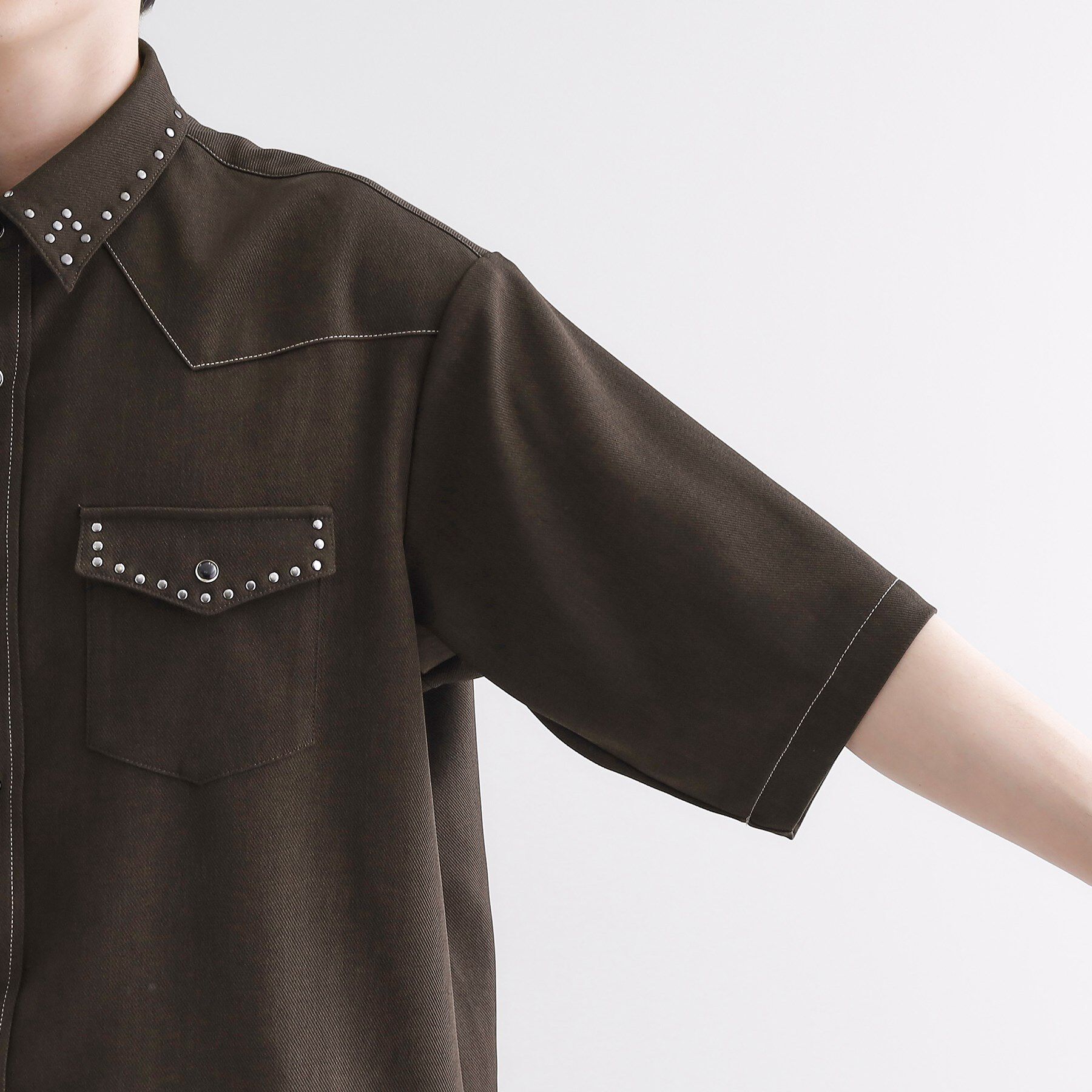 tk.TAKEO KIKUCHI「ウェスタンスタッズシャツ」|シャツ・ブラウス|