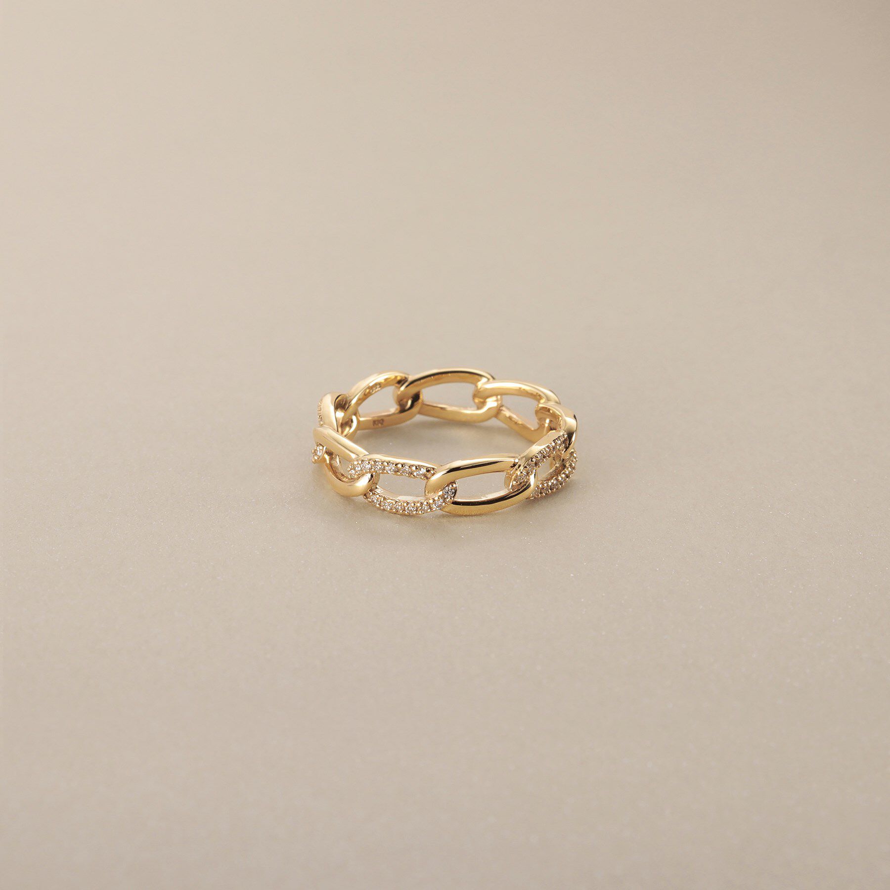 COCOSHNIK「K10ダイヤモンド キヘイチェーンモチーフ リング」|リング|